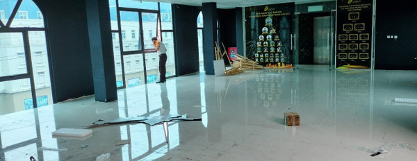 Cho thuê nhà phân lô phố Hồ Tùng Mậu, diện tích 100m2 xây 6 tầng, mặt tiền lô góc-03