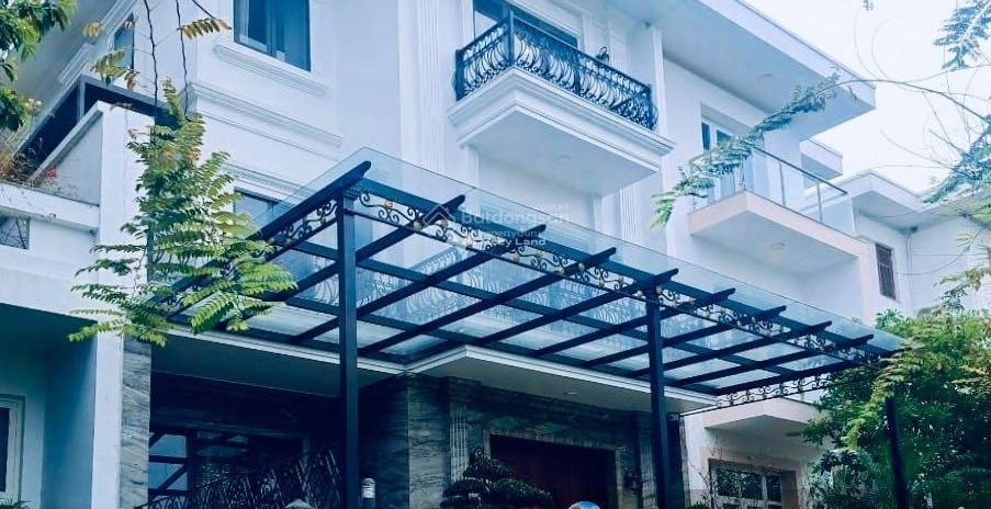 Bán nhà ở diện tích gồm 222m2 bán ngay với giá quy định 145 tỷ vị trí hấp dẫn ngay tại Thụy Khuê, Hà Nội