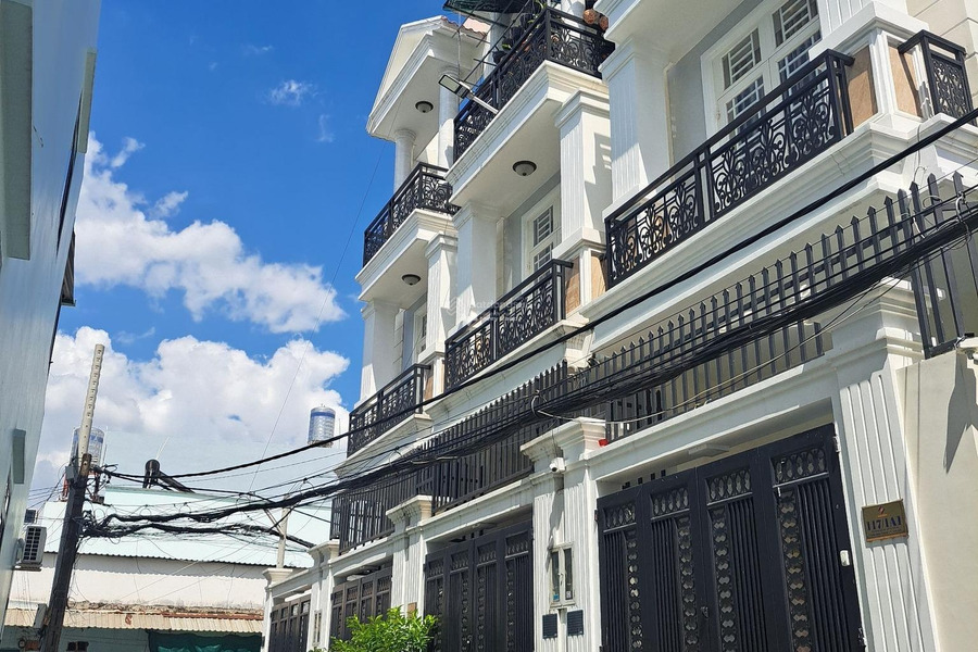 Nhà gồm 4 PN bán nhà bán ngay với giá chỉ 5.1 tỷ có diện tích chung 61m2 vị trí đẹp tọa lạc tại Thủ Đức, Hồ Chí Minh-01