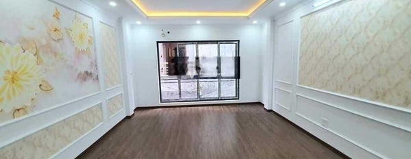 Nhà 3 PN bán nhà ở có diện tích gồm 35m2 bán ngay với giá chính chủ chỉ 3.5 tỷ vị trí thuận lợi nằm tại Phú La, Hà Đông-03