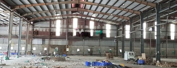 Tọa lạc tại Cầu Diễn, Hà Nội cho thuê kho bãi 1000m2 giá thuê cực mềm 80 triệu/tháng khuôn viên rộng-03