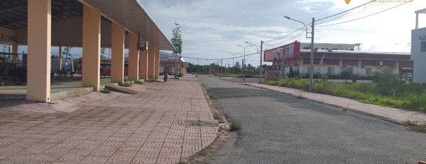 Bán gấp 2 lô đất trước cổng trường học tại thị trấn Thạnh Phú-02