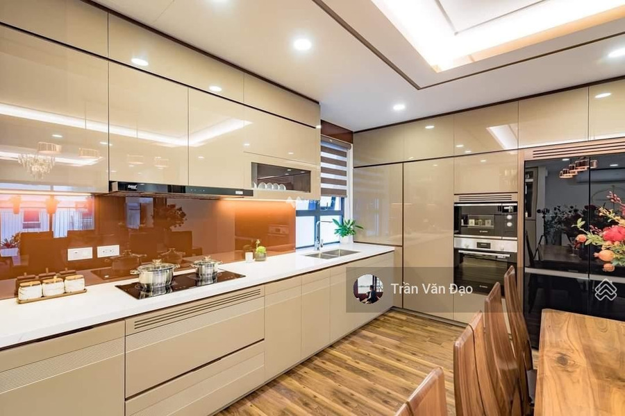 Diện tích 131m2, cho thuê chung cư tọa lạc tại Dịch Vọng, Cầu Giấy, trong căn hộ này có 3 PN, 2 WC giấy tờ nhanh chóng-01