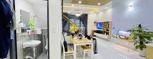 DT 100m2 bán nhà ở vị trí nằm trên Sơn Trà, Đà Nẵng nhà nhìn chung gồm có 4 PN vị trí thuận lợi-02