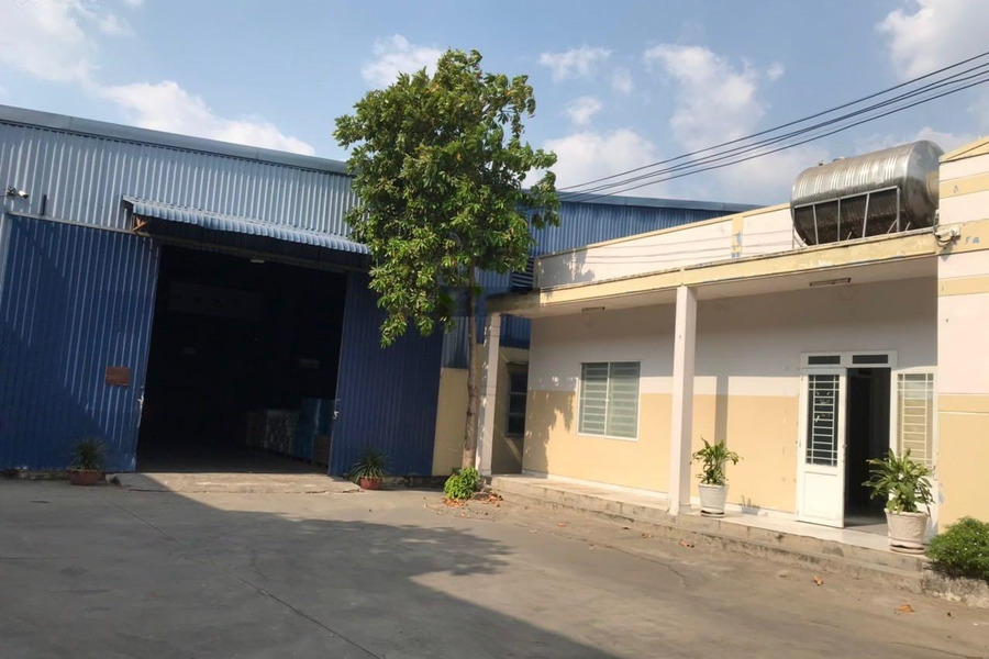 Cho thuê xưởng 2000m2 70tr Dĩ An 0907 838 *** -01