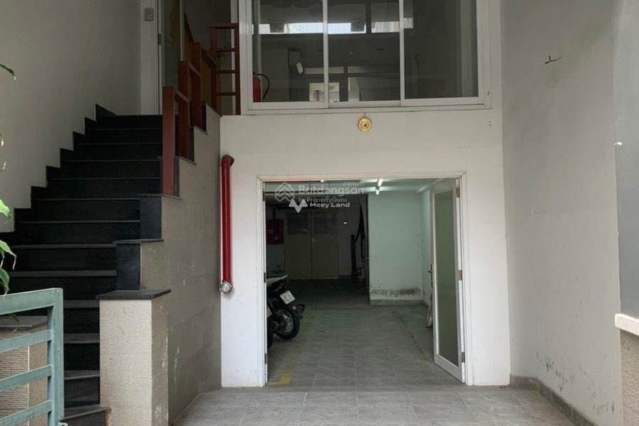 Cho thuê nhà vị trí đặt ngay tại Thạch Thị Thanh, Tân Định, thuê ngay với giá đặc biệt 38 triệu/tháng tổng diện tích là 68m2, trong nhà này 5 PN-01