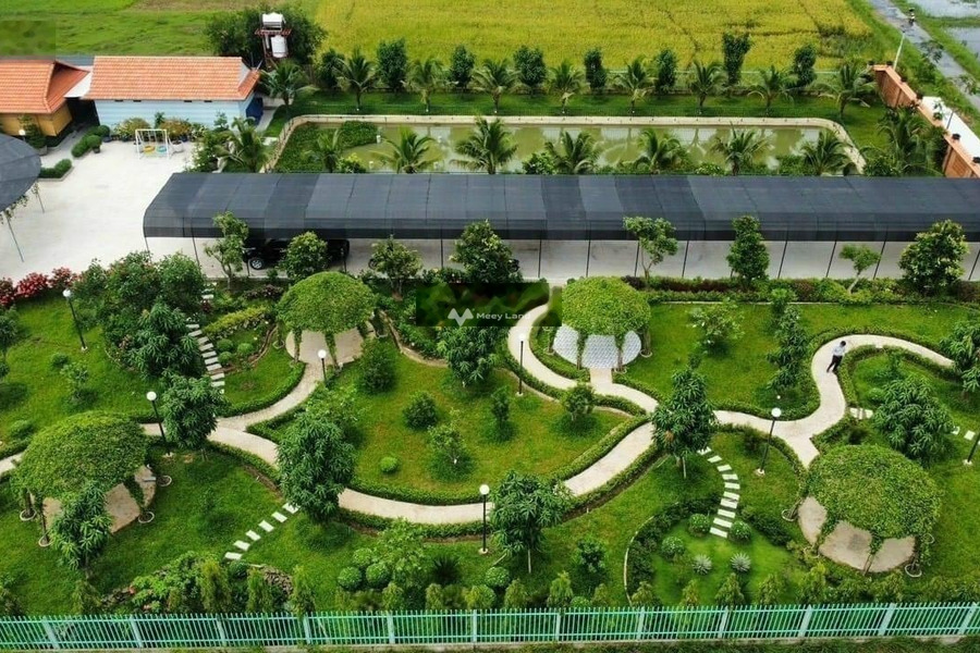 9.5 tỷ, bán liền kề diện tích vừa phải 4300m2 mặt tiền nằm ngay trên Đức Hòa, Long An ban công view đẹp-01