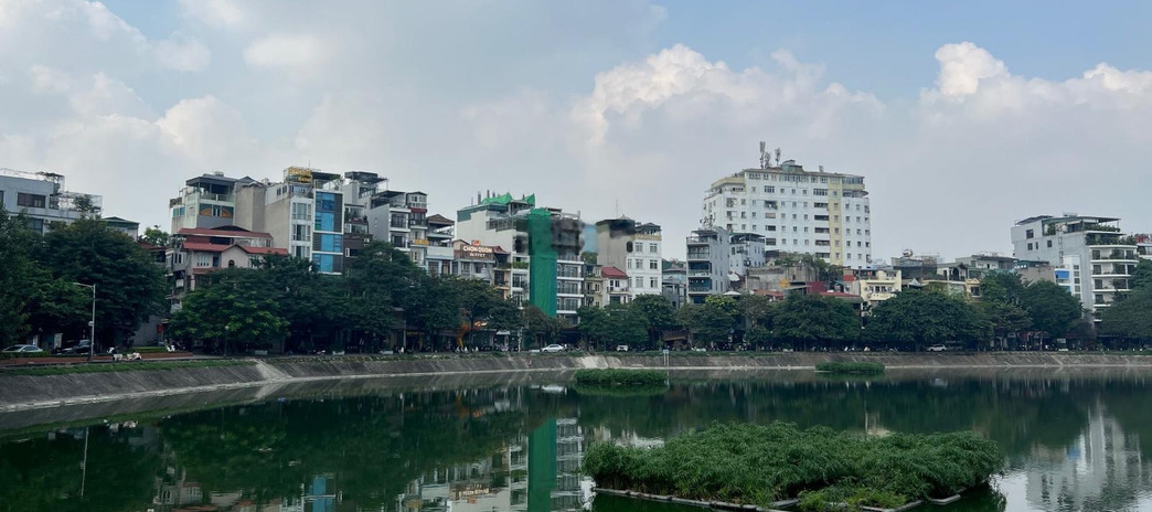 Bán nhà hồ Ngọc Khánh, phố Phạm Huy Thông hơn 60 tỷ 160m2 lô góc vị trí đẹp ở xây cho thuê cao 