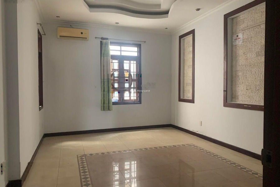 Diện tích 138m2 bán nhà ở vị trí thuận lợi tọa lạc ở Phú Hòa, Thủ Dầu Một hỗ trợ mọi thủ tục miễn phí, giá mùa dịch-01