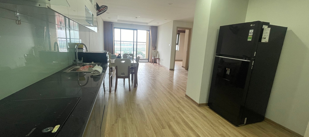 Gia đình cần bán căn 3 phòng ngủ view sông Hồng, tầng đẹp tại Chung cư Tây Hồ Riverview
