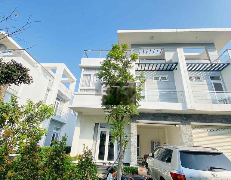 Nhà có 4 phòng ngủ, cho thuê nhà, giá thuê cạnh tranh chỉ 25 triệu/tháng diện tích rộng lớn 170m2 vị trí đặt nằm ngay Bưng Ông Thoàn, Phú Hữu-01