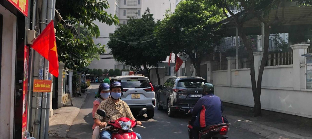 Nhà có việc gấp bán liền kề vị trí ngay ở Phú Nhuận, Hồ Chí Minh bán ngay với giá chốt nhanh từ 28 tỷ với diện tích tiêu chuẩn 104m2 có chỗ để xe