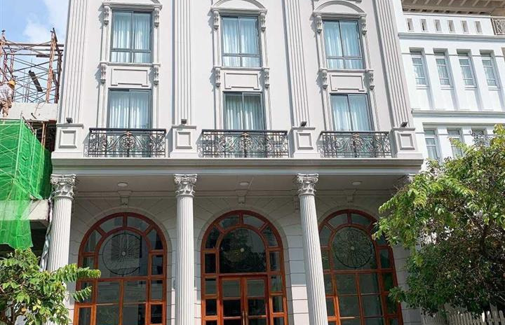 Vip! Khách sạn đẹp nhất Tân Phong, Phú Mỹ Hưng, Quận 7, diện tích 18x18.5m, hầm, trệt, 5 lầu, giá 85 tỷ