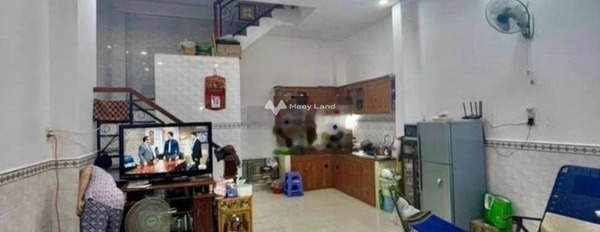 Cho thuê nhà 1 trệt 2 lầu đẹp sạch sẽ đường số 5 phường Bình Hưng Hòa -03