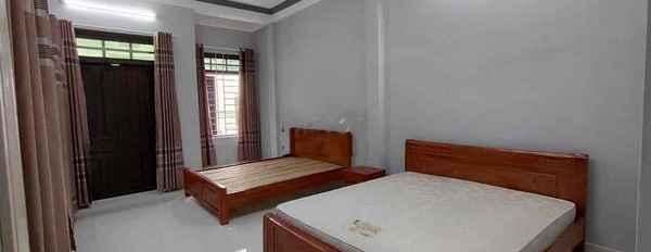 Cho thuê nhà 2 tầng mới full nội thất khu bãi tắm Tân Trà , Nhs -02