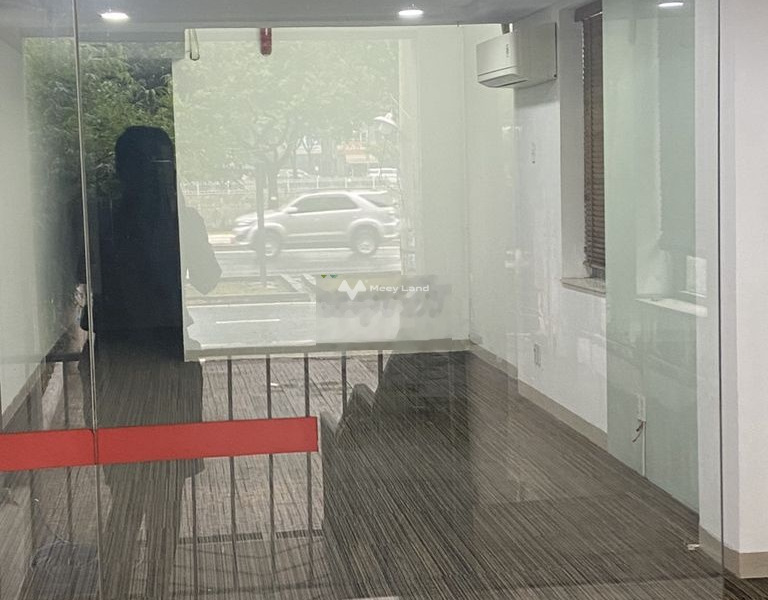 Giá thuê hợp lý từ 120 triệu/tháng cho thuê sàn văn phòng vị trí đặt ở tại Cô Giang, Quận 1 diện tích thực dài 900m2-01