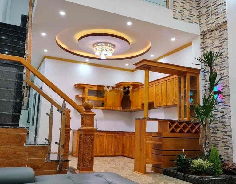 Bán nhà đẹp 82m2 Sổ riêng thổ cư, Giáp đường Nguyễn Khuyến -01