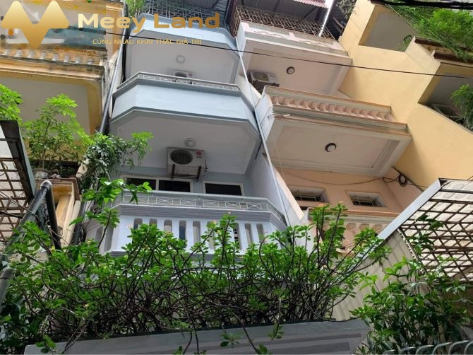 Cho thuê nhà vị trí thuận lợi tại phố Hoa Lư, Hai Bà Trưng, Hà Nội. Diện tích 45m2, giá 12 triệu/tháng-01