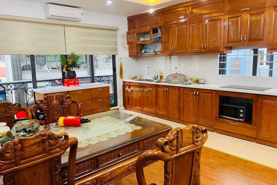 Tổng quan căn nhà này gồm 3 PN bán nhà bán ngay với giá khởi đầu chỉ 2.5 tỷ diện tích 33m2 vị trí thuận lợi nằm ở Yên Nghĩa, Hà Nội-01