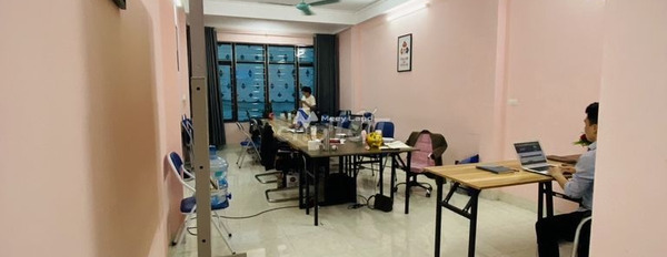Căn hộ 2 phòng ngủ, bán căn hộ vị trí đẹp nằm ngay Lộc Ninh, Hà Nội, căn hộ này bao gồm 2 PN, 1 WC nội thất đầy đủ-02