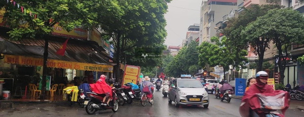 Bán căn nhà vị trí đặt tọa lạc ngay Nguyễn Viết Xuân, Hà Đông bán ngay với giá mong muốn chỉ 12.7 tỷ diện tích khoảng 95m2 cám ơn quý khách đã đọc tin-02