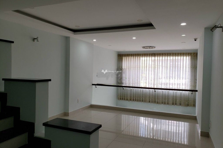 Nhà 3 phòng ngủ, cho thuê nhà, thuê ngay với giá khuyến mãi 18 triệu/tháng diện tích rộng 80m2 tọa lạc tại Tân Phú, Quận 7-01