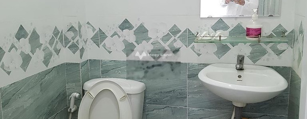 Diện tích gồm 30m2 bán nhà vị trí mặt tiền tọa lạc ngay tại Phường 15, Hồ Chí Minh trong căn này 2 phòng ngủ 2 WC hãy nhấc máy gọi ngay-02