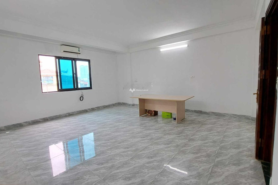 Thuê ngay với giá siêu tốt chỉ 8 triệu/tháng cho thuê sàn văn phòng vị trí thuận lợi ở Trung Hòa, Hà Nội có một diện tích là 45m2-01