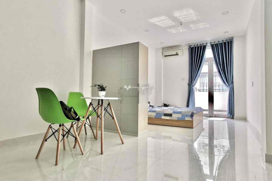 Căn hộ nhìn chung gồm có 1 phòng ngủ, cho thuê căn hộ vị trí đẹp ngay Phường 7, Hồ Chí Minh, 1 WC hỗ trợ pháp lý-01