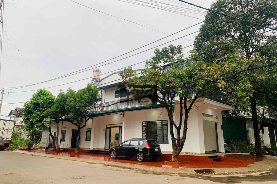 Bán nhà ở có diện tích rộng 120m2 giá bán bàn giao chỉ 4.97 tỷ vị trí mặt tiền nằm trên Buôn Ma Thuột, Đắk Lắk-01