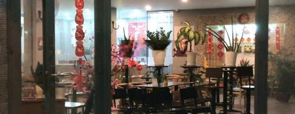 Nhà góc 2 mặt tiền - khu Tên Lửa - sẵn quán cafe - 400m2 - được thiết kế đẹp - chỉ việc kinh doanh -02