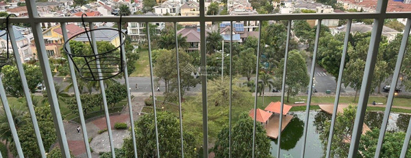 Tại Tân Phú, Hồ Chí Minh bán chung cư bán ngay với giá thực tế chỉ 8.6 tỷ, hướng Tây - Nam, trong căn này thì có 3 phòng ngủ, 2 WC tiện ích bao phê-02