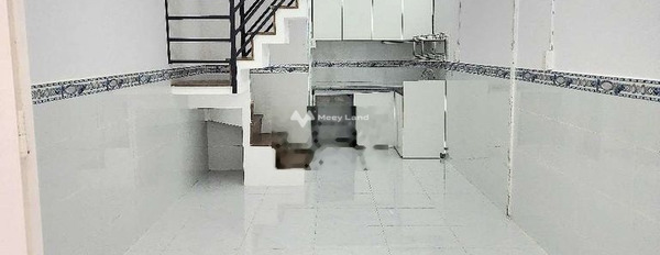 Trong nhà này có 2 PN, cho thuê nhà ở diện tích sàn là 30m2 thuê ngay với giá tốt bất ngờ chỉ 3.5 triệu/tháng tọa lạc ở Lê Văn Lương, Nhà Bè-02