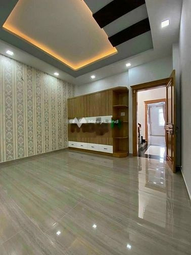 Nguyễn Văn Công, Phường 3, cho thuê nhà, giá thuê giao động từ 18 triệu/tháng với diện tích chuẩn 250m2, ngôi nhà này có 4 phòng ngủ dọn vào ở ngay-01