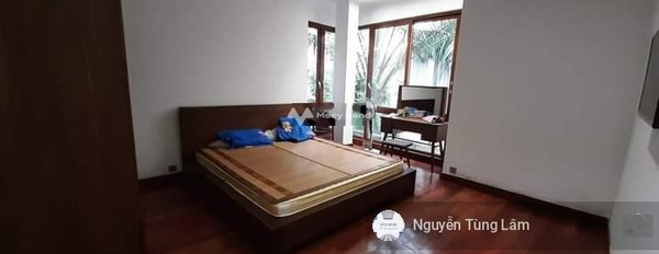 6 phòng ngủ, bán biệt thự có diện tích khoảng 228m2 bán ngay với giá gốc chỉ 45 tỷ nằm ngay Việt Hưng, Hà Nội-03
