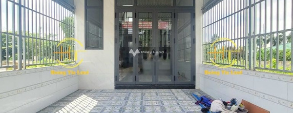 Bán nhà tọa lạc trên Nguyễn Thị Tươi, Tân Bình giá bán cực êm chỉ 2.25 tỷ có diện tích 83.8m2 trong nhà tổng quan gồm có 3 phòng ngủ-02