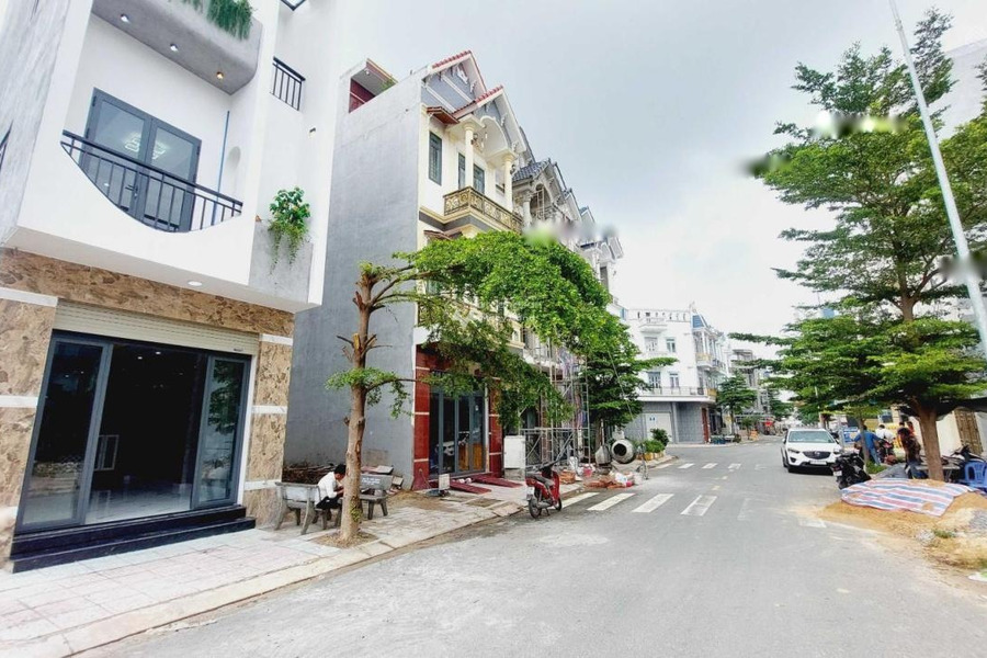 Nhà có 4 PN bán nhà ở diện tích 70m2 bán ngay với giá giao động 3.8 tỷ vị trí thuận tiện ngay tại Đt 743, Thuận An-01