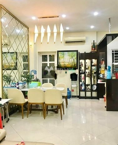 Giá bán cực rẻ chỉ 1.19 tỷ bán nhà có diện tích rộng 68m2 nằm ngay Quận 9, Hồ Chí Minh trong căn này gồm 3 PN 3 WC liên hệ ngay để được tư vấn