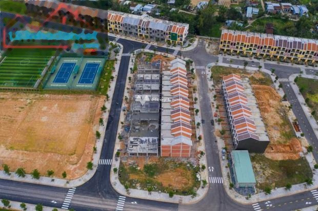 Cần bán biệt thự vị trí đẹp nằm ở Duy Nghĩa, Quảng Nam, giá bán công khai chỉ 3.6 tỷ diện tích vừa phải 240m2, đường chính ngang 13 m vào ở ngay-01