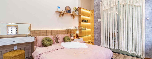 Vị trí đẹp ngay ở Trần Cao Vân, Đà Nẵng cho thuê nhà giá thuê siêu mềm chỉ 17 triệu/tháng, nhà gồm có 3 phòng ngủ, 3 WC-03