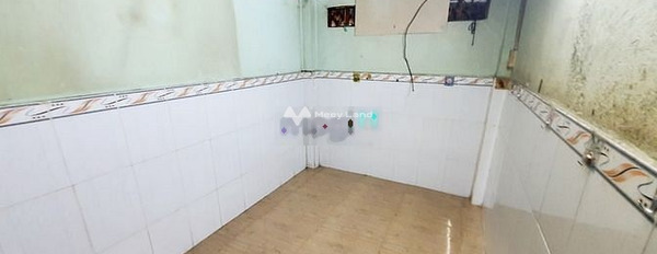 Cho thuê nhà tại Quận 4, Hồ Chí Minh, thuê ngay với giá cơ bản 3.5 triệu/tháng diện tích khoảng là 34m2, trong nhìn tổng quan gồm 2 phòng ngủ-02