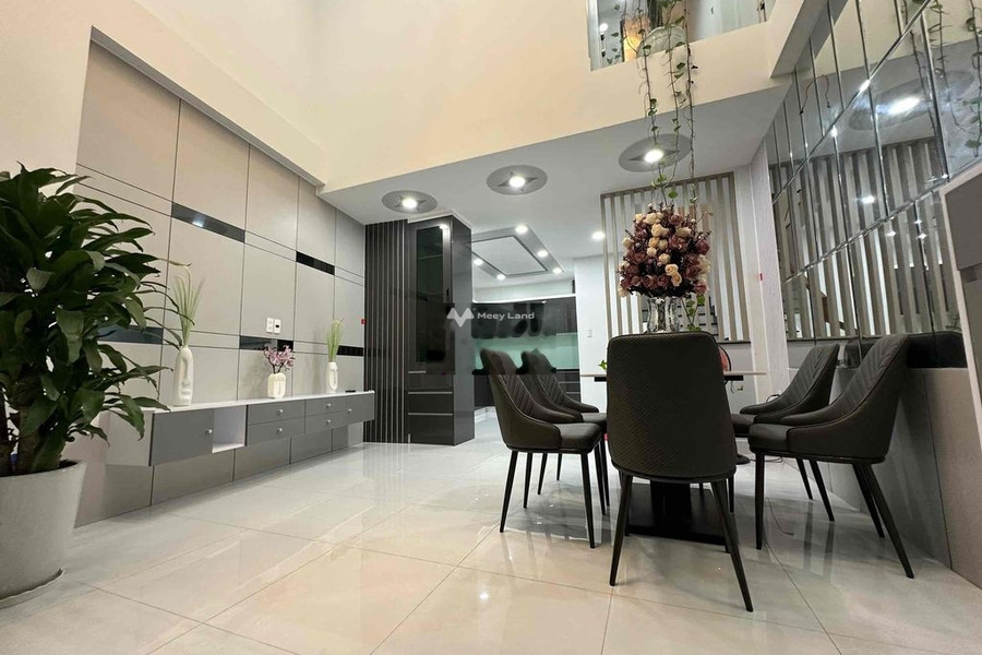 Vị trí đặt ngay trên Nguyễn Văn Lượng, Hồ Chí Minh bán nhà bán ngay với giá cực tốt từ 6.8 tỷ trong ngôi nhà này gồm 4 PN 5 WC-01