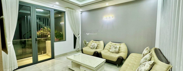 Bán nhà vị trí mặt tiền nằm tại Nguyễn Hiền, Phường 4 giá bán cực tốt 23 tỷ diện tích 83m2 trong căn này 5 PN-03