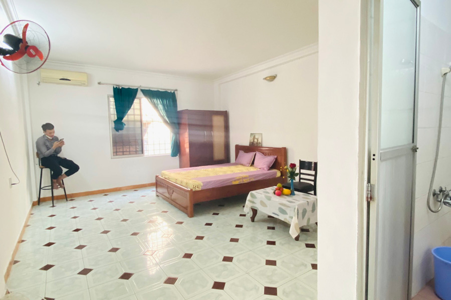 Phòng cho thuê sẵn nội thất – Kế ngã tư Hàng Xanh - Bình Thạnh ngay cụm các trường đại học-01