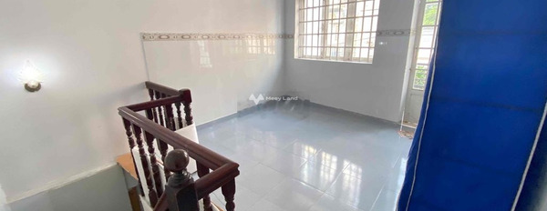 Cho thuê nhà diện tích chuẩn 28m2 mặt tiền nằm ngay ở Nguyễn Văn Nghi, Hồ Chí Minh giá thuê giao động từ 5.5 triệu/tháng, nhà có 1 phòng ngủ, 1 WC-03