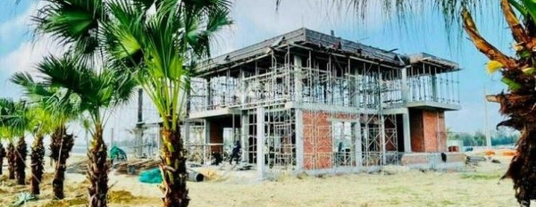 3 PN, bán biệt thự, bán ngay với giá thị trường chỉ 4.56 tỷ diện tích gồm 200m2 vị trí đặt ở trung tâm Lạc Long Quân, Điện Dương-03