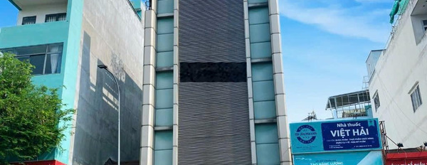 Tòa nhà MT Nguyễn Trãi Q5 đoạn xe hơi 2 chiều, kinh doanh sầm uất. DT 8x16m, 6 tầng ốp kính 62 tỷ -03
