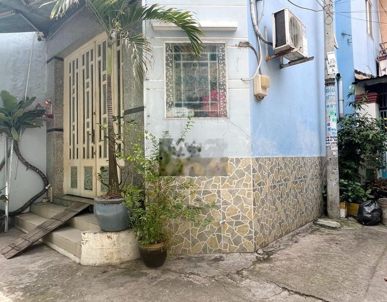 Nhà 4 PN bán nhà ở có diện tích chính 36m2 bán ngay với giá chỉ 5 tỷ vị trí đẹp gần Quận 8, Hồ Chí Minh, hướng Đông-01