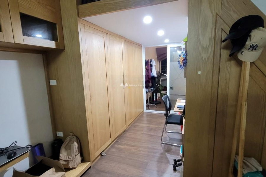 Căn hộ 2 phòng ngủ, bán căn hộ hướng Tây - Bắc vị trí đặt nằm ngay Hoàng Mai, Hà Nội, trong căn hộ nhìn chung có 2 PN, 1 WC nội thất sang trọng-01