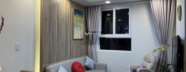 Trong căn hộ nhìn chung gồm có 2 PN, cho thuê căn hộ Nằm ngay trên Bình Tân, Hồ Chí Minh, 1 WC nhà view bao đẹp-03